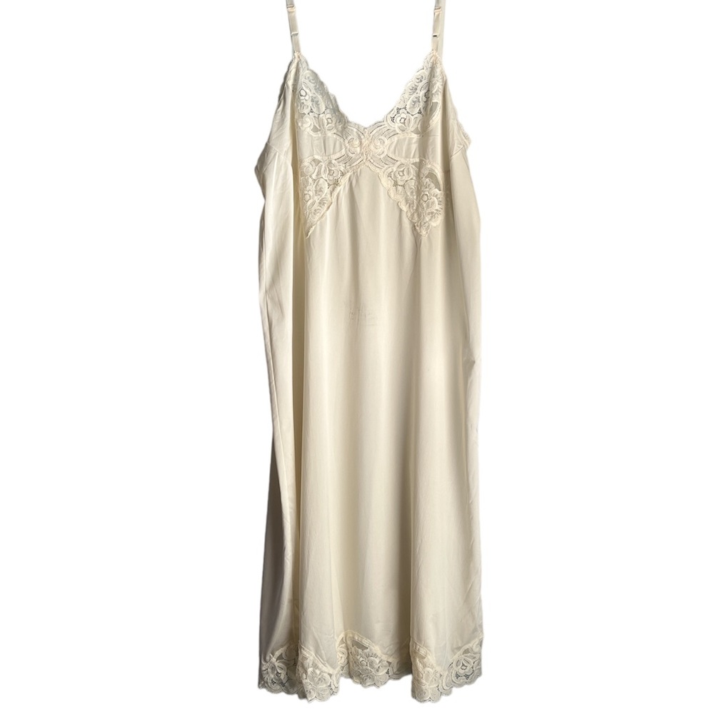 Vanity Fair | Vintage Classic Lace Trim Nylon Full Slip Dress Size 38 - Picture 3 of 10